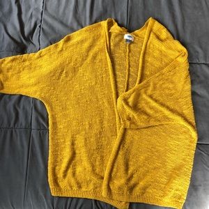 Dark yellow/gold cardigan